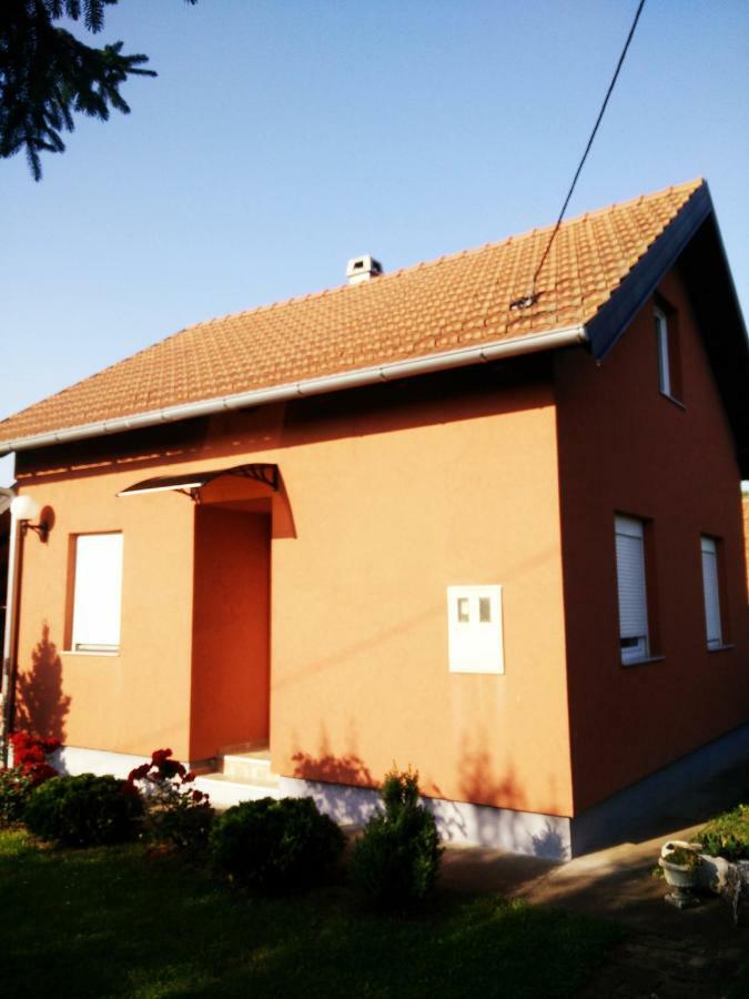 Kuca Za Odmor Mirni Kutak Vukovár Kültér fotó